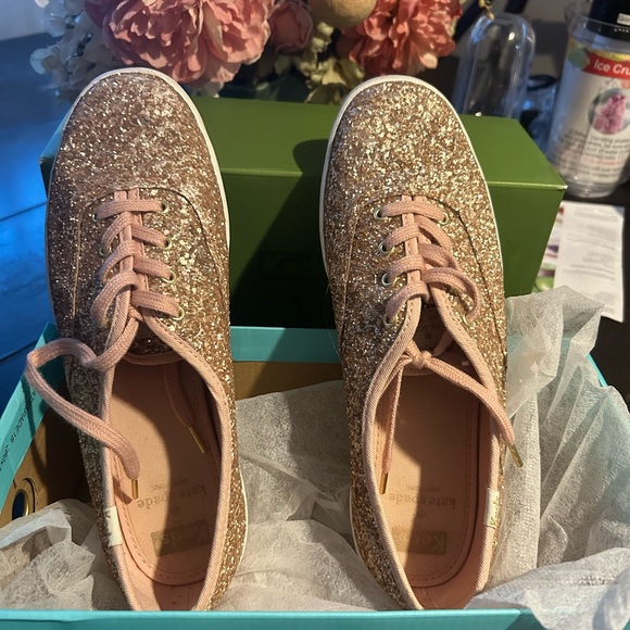 Kate Spade Gold Glitter Sneakers size 9 - Picture 1 of 5
